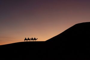 Zonsopkomst in de Sahara in Marokko