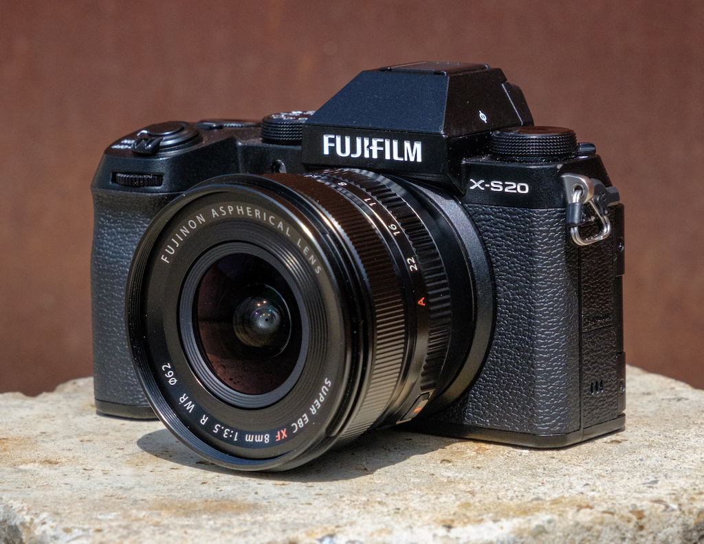 Fujifilm-x-s20.